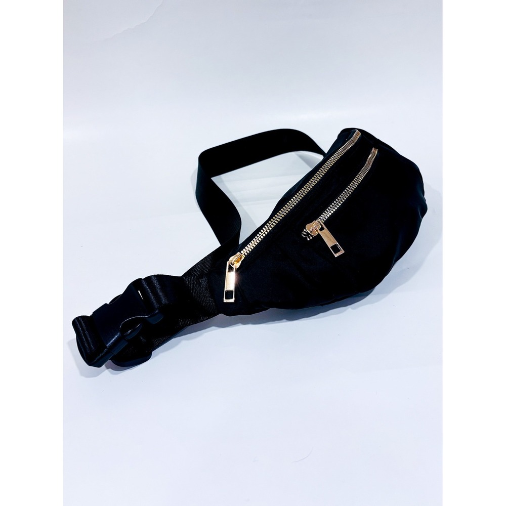 Black belt‎ bag | Minimalist Everyday Travel